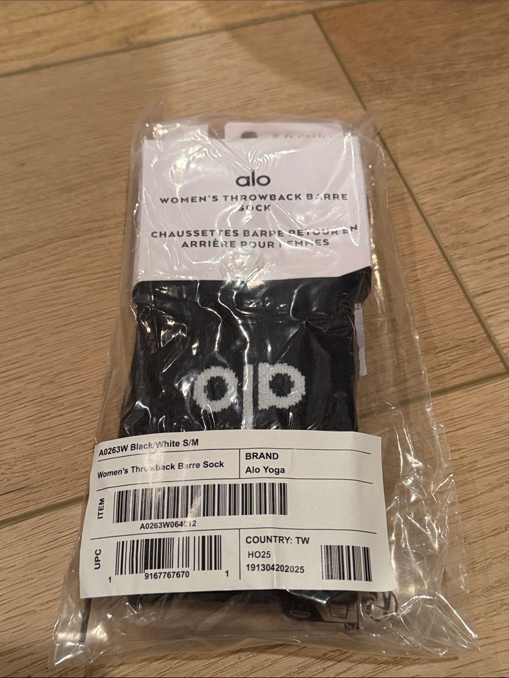 ALO Yoga Women's Throwback Barre Sock - Black with White Logo